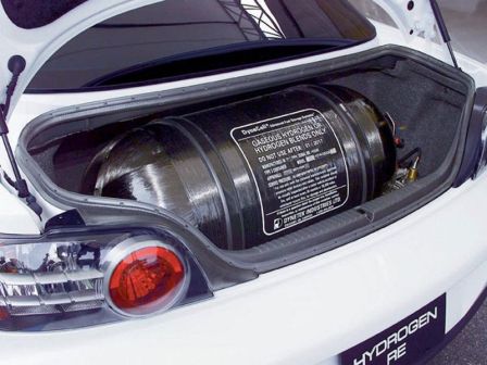 Mazda RX-8 hydrogen1